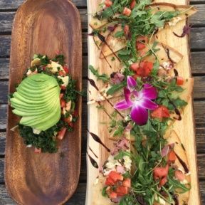 Gluten-free pizza and salad from Green Peas Casual Food